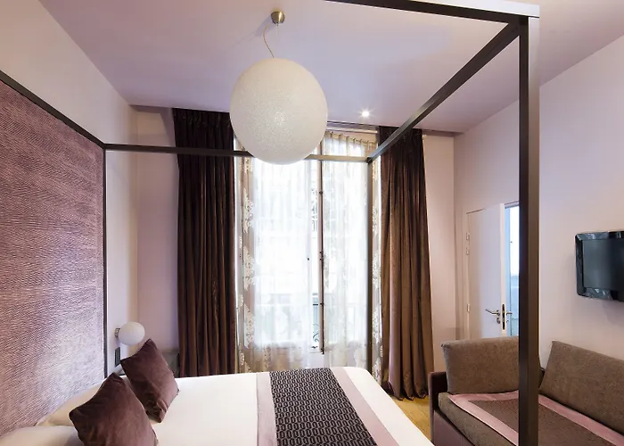Hotel Louvre Bons Enfants Parigi